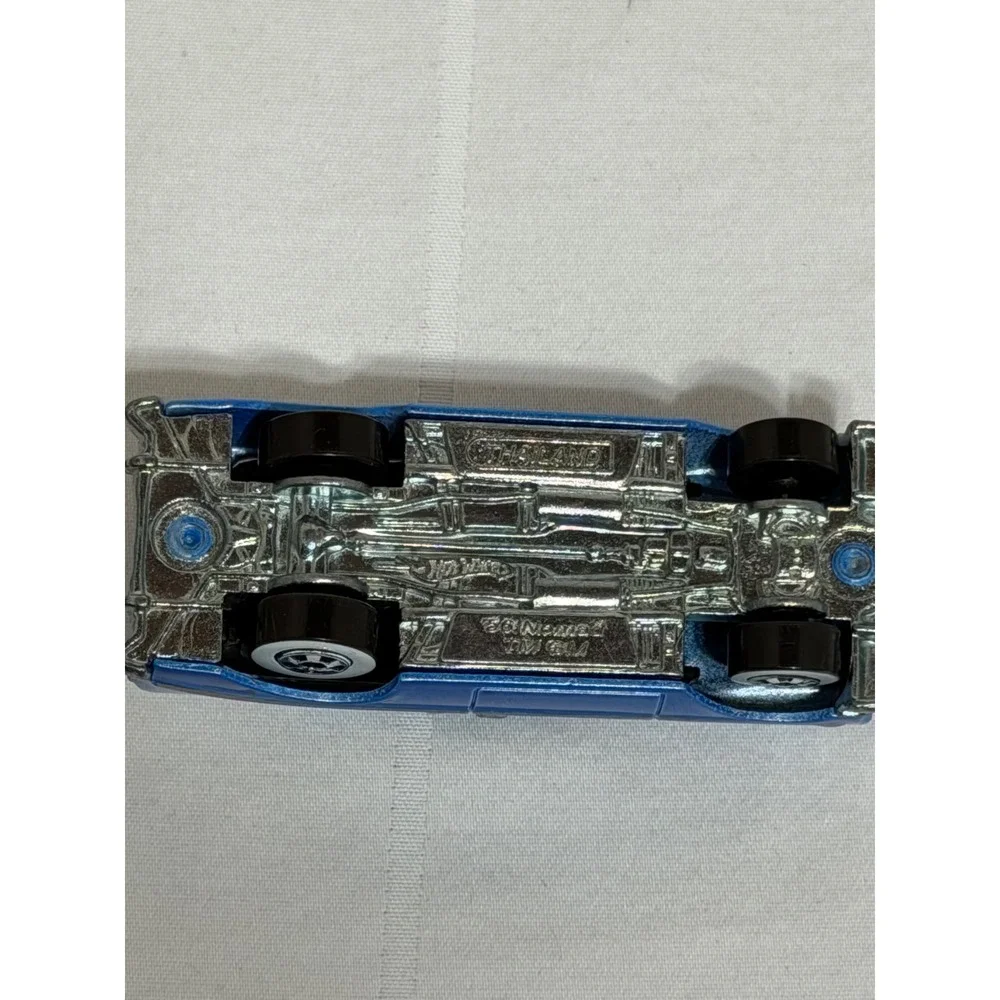 Hot Wheels Marvel Spider-Man 64 Chevy Nova Delivery & 56 Nomad Diecast Car Lot